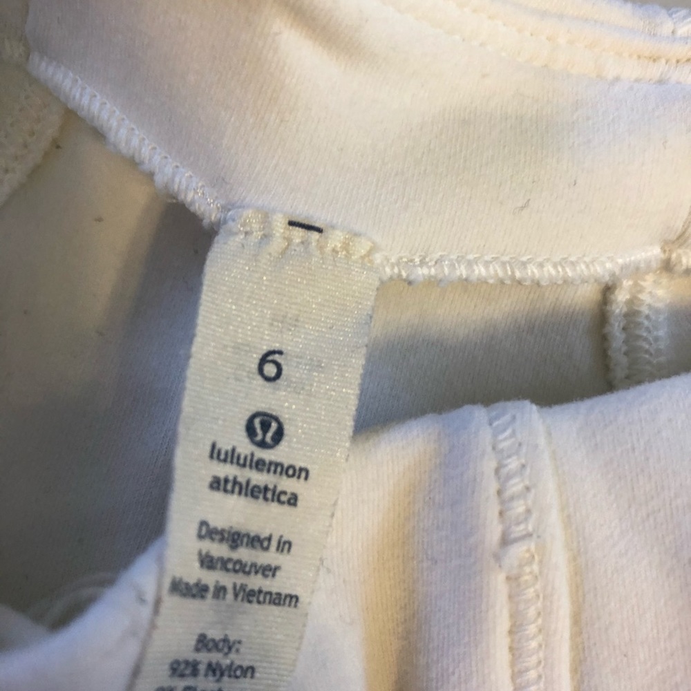 Lululemon - Picture 5 of 5